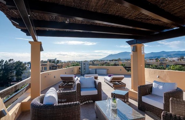 Bellavista Marbella - Stunning Beachside Luxury Penthouse Apartment