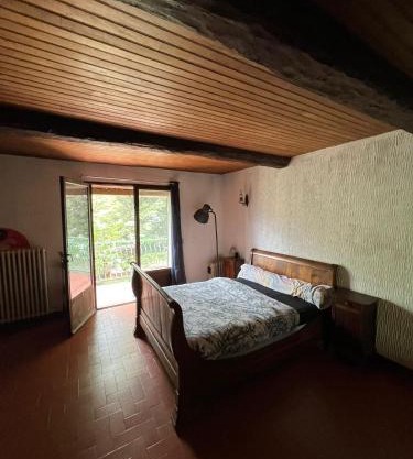 Belle chambre en bois chez Antoine