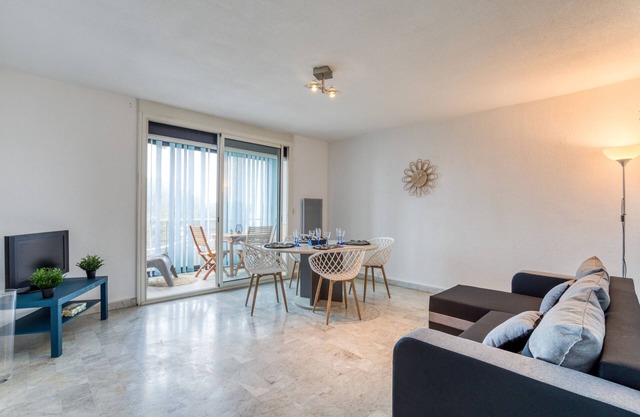 bellevue apartment – ​on the port terrace and wifi