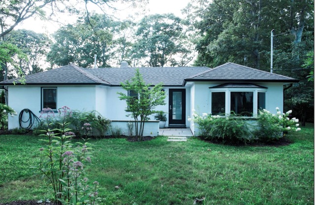Bellport Village Cottage