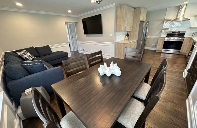 Belmont Heights SFH Oasis