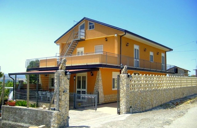 Belvilla by OYO Villa Russo