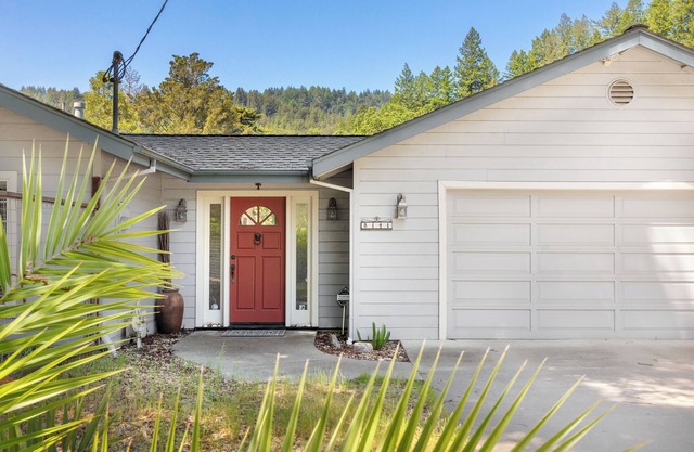 Ben Lomond Mediterranean Villa with full sun, spa, and spacious yard