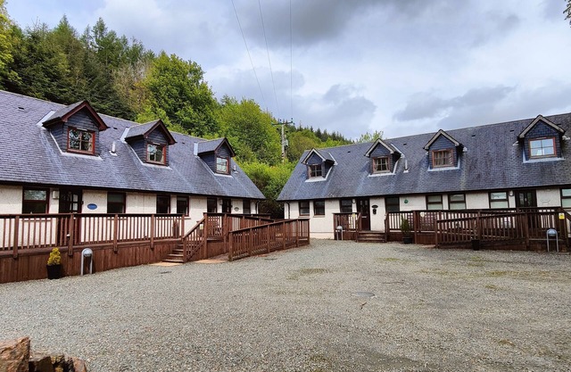Ben Reoch Cottage - Loch Lomond, Loch Long and Arrochar Alps