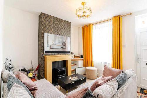 Bentley Bridge Wolverhampton 3 Bedrooms Entire House - Perfect for short or Long stay