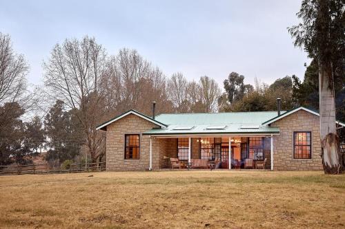 Bergview Farm Cottage by First Private Stays