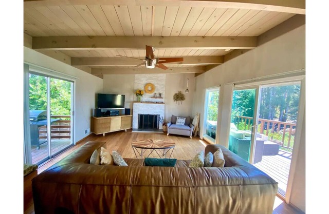 Berkeley Hills Mid-century Home near Tilden Park