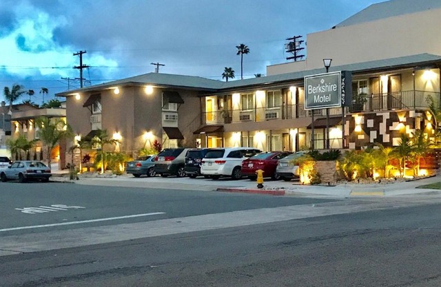 Berkshire Motor Hotel