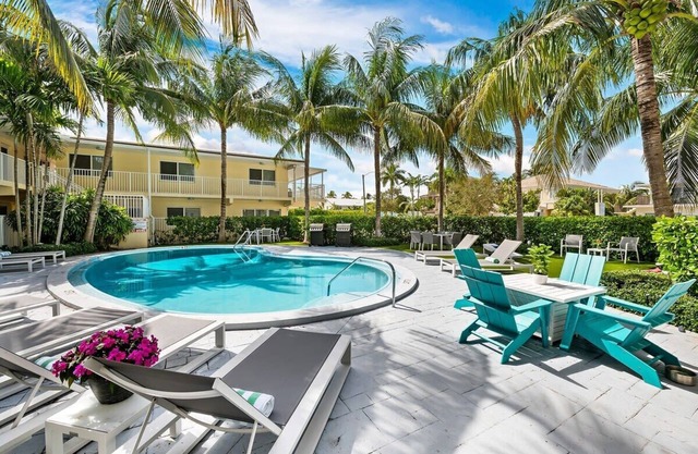 Bermuda Isles Villas #10