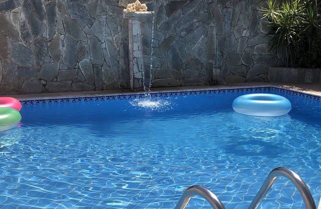 Best holiday home 5/4 (2Suites) Air cond, Beach, Pool, Fun and Internet