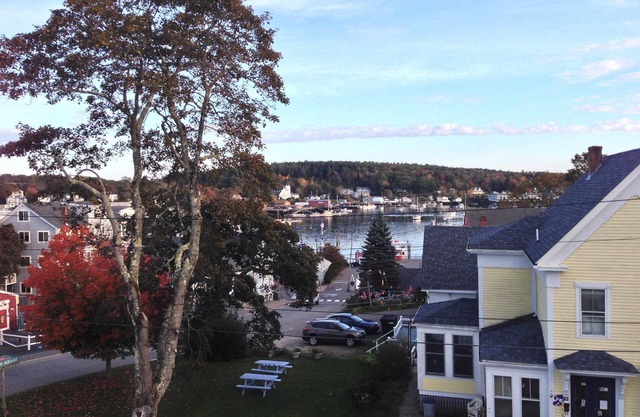 Best location and harbor views!.