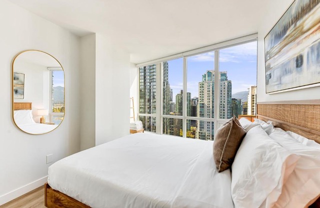 Best Location Downtown Chic Suites