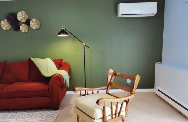 Best location! Family-sized cozy house