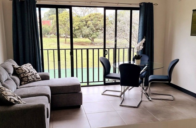 Best place near the airport SJO with Air Cond