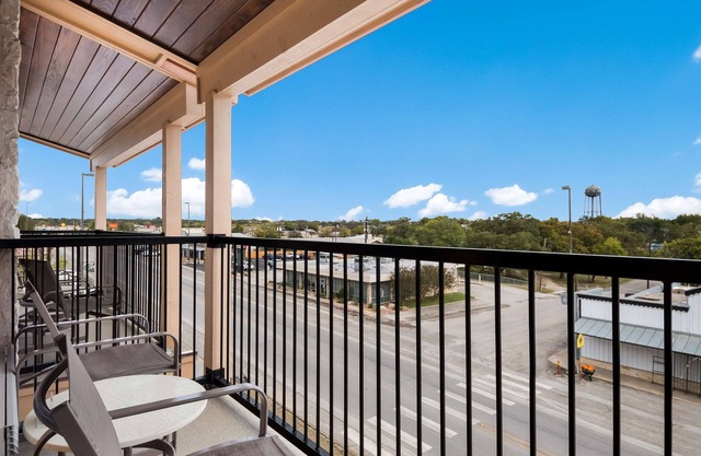 Best Western Bandera Suites & Saloon