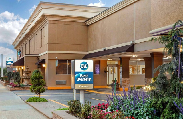 Best Western Mill River Manor