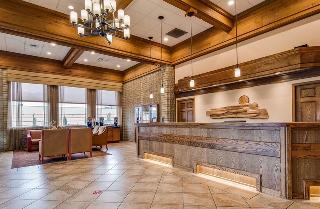 Best Western Plus Ahtanum Inn
