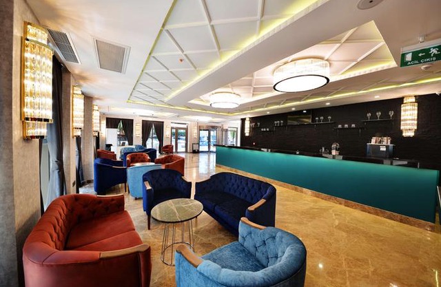 Best Western Plus Center Hotel