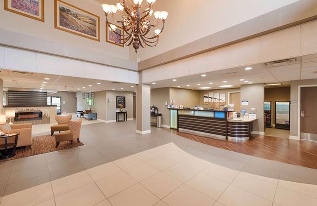 Best Western Plus Delta Inn & Suites
