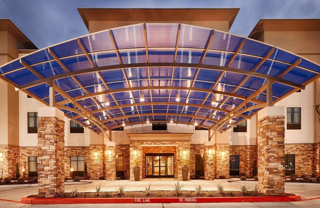 Best Western Plus Flatonia Inn