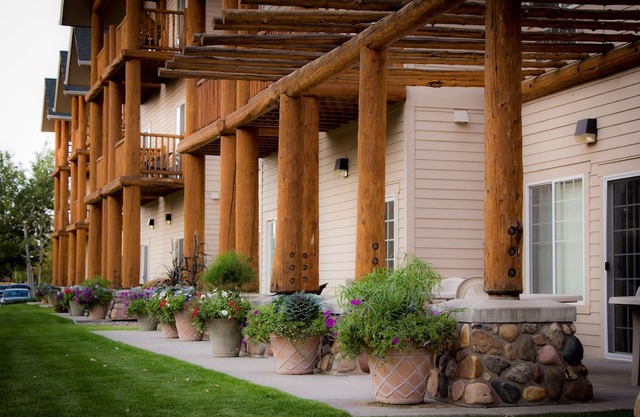 Best Western Plus Riverfront Hotel and Suites