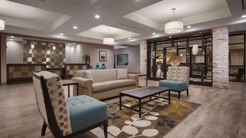 Best Western Plus College Station Inn & Suites