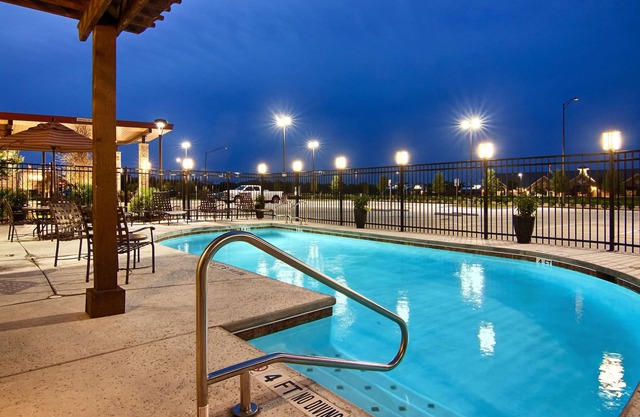 Best Western Plus College Station Inn & Suites