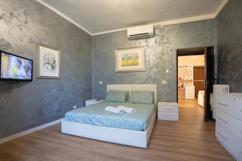 Bettí House vasca idromassaggio metro C Alessandrino - San Giovanni e trenino laziali-Termini -Bettí House