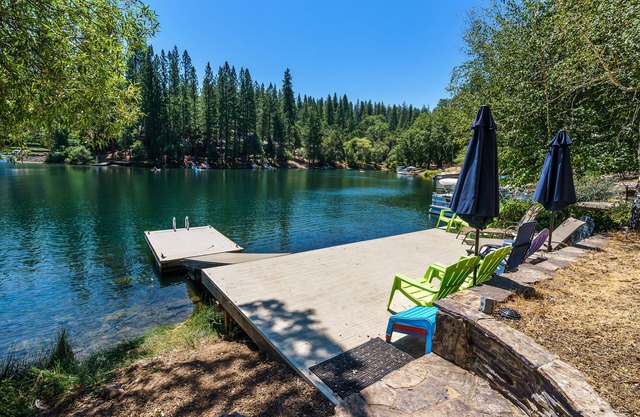 Better at the Lake - Lakefront with Gorgeous Views and a Private Dock by Yosemite Region Resorts
