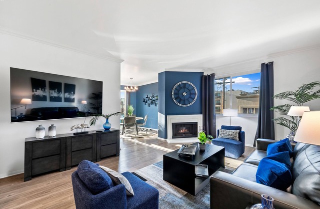 Beverly Hills Oasis 2 BR w/Pool