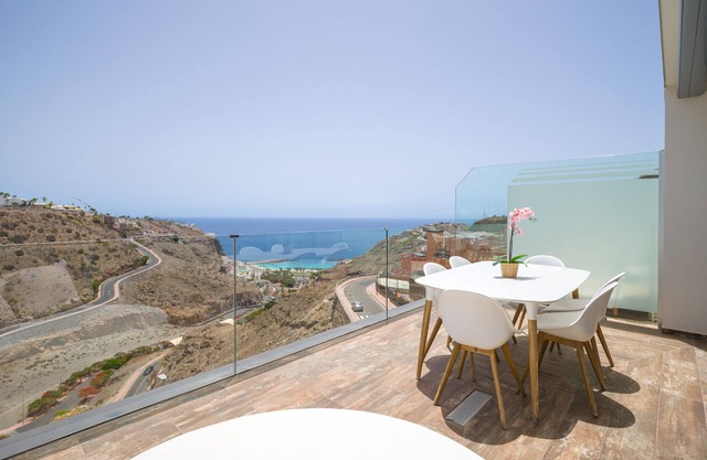 Beyond Amadores 12 By CanariasGetaway