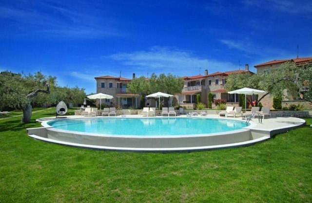 BH1035 - R - Villa Chalkidiki