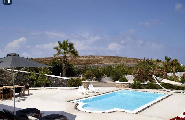 BH322 - C - Villa Santorini