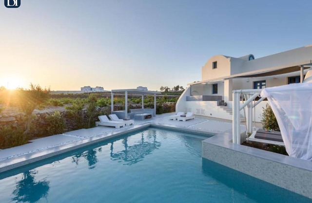 BH473 - B - Villa Santorini