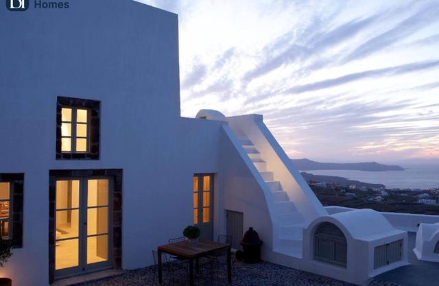 BH831 - B - Villa Santorini