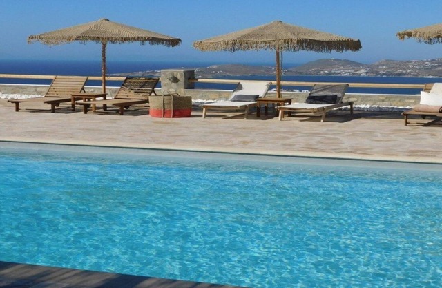 BH895 - C - Villa Paros