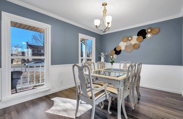Big & Bright | Fenced Yard | King Bed Master Suite