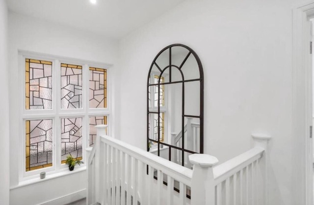 Big Family Friendly House | Parking | Kensal Rise