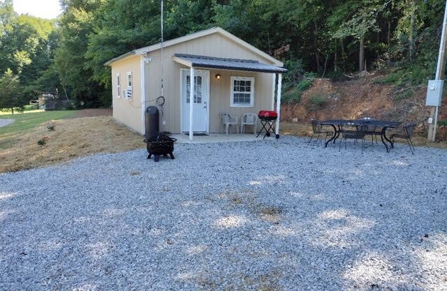 Big Mountain Cabins with direct access to Windrock ATV Park