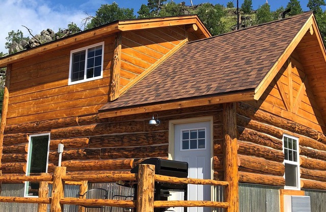 Big Mountain Cabins - A Modern Rustic Experience - New in 2018, Sleeps 2 to 6