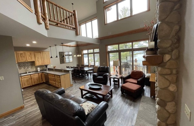 Big Sandy Lodge and Resort Lakefront Lodge - spacious-luxurious