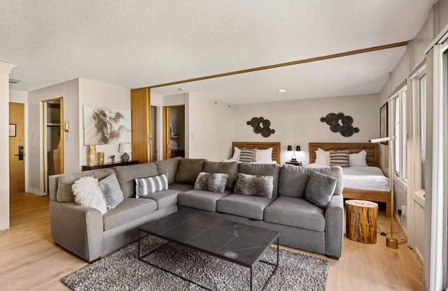 Big Savings, More Nights! 15% off 3 night stays thru Dec 14