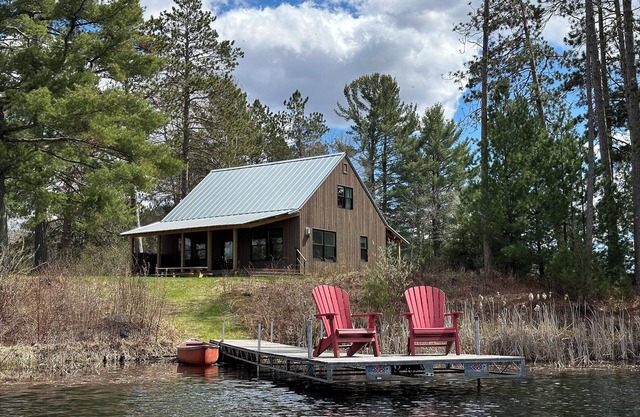 Big Sisu - Newly Remodeled Nordic Hideaway on Silverthorn Lake