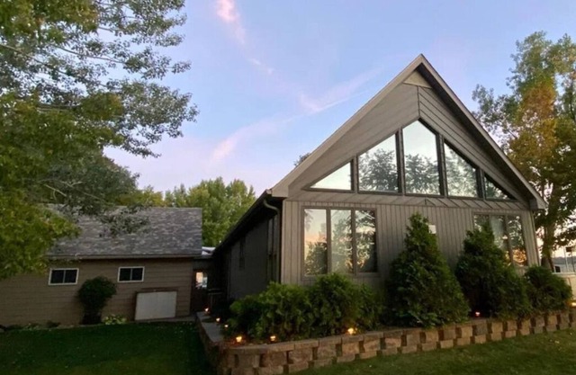 Big Stone Lake Family Cabin II: Lakefront