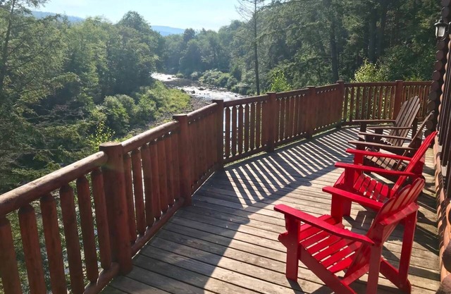 Big Timber Lodge - Hunter Mountain's Best Getaway!