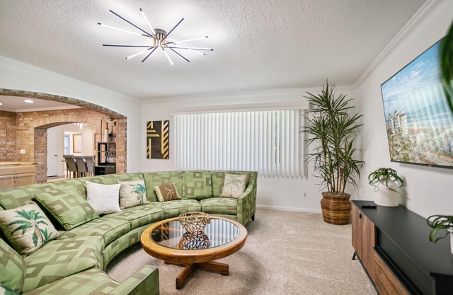 Big Wheelchair Accessible Home Close to Beach/Mayo with Zen Den and Fenced Yard