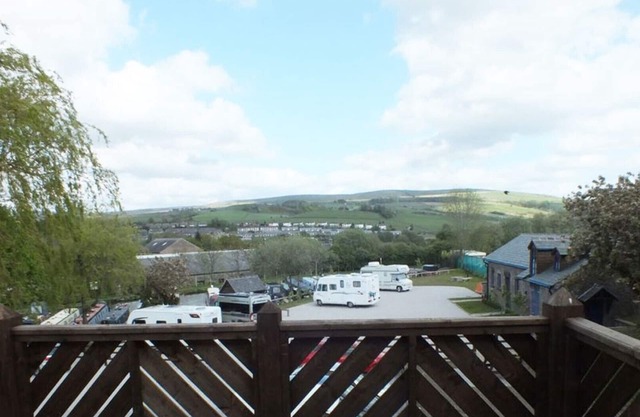 Bike shed sleeps up to 10 at New Mills Marina