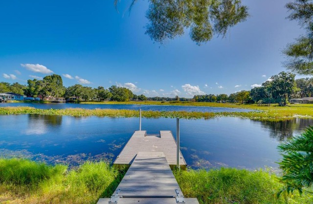 Bikes, Kayak and Dock Lakefront Inverness Retreat