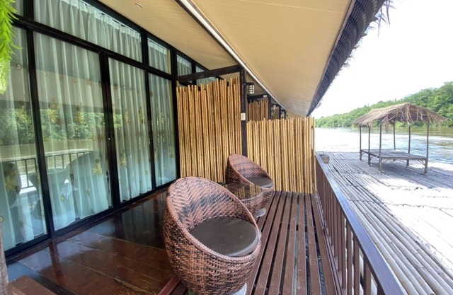 Binlha Raft Resort