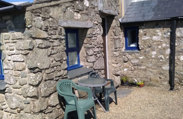 Birch cottage, Treleidir Holiday Cottage, near coastpath and beaches